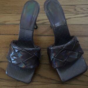 Elegant Iridescent Women's Heels